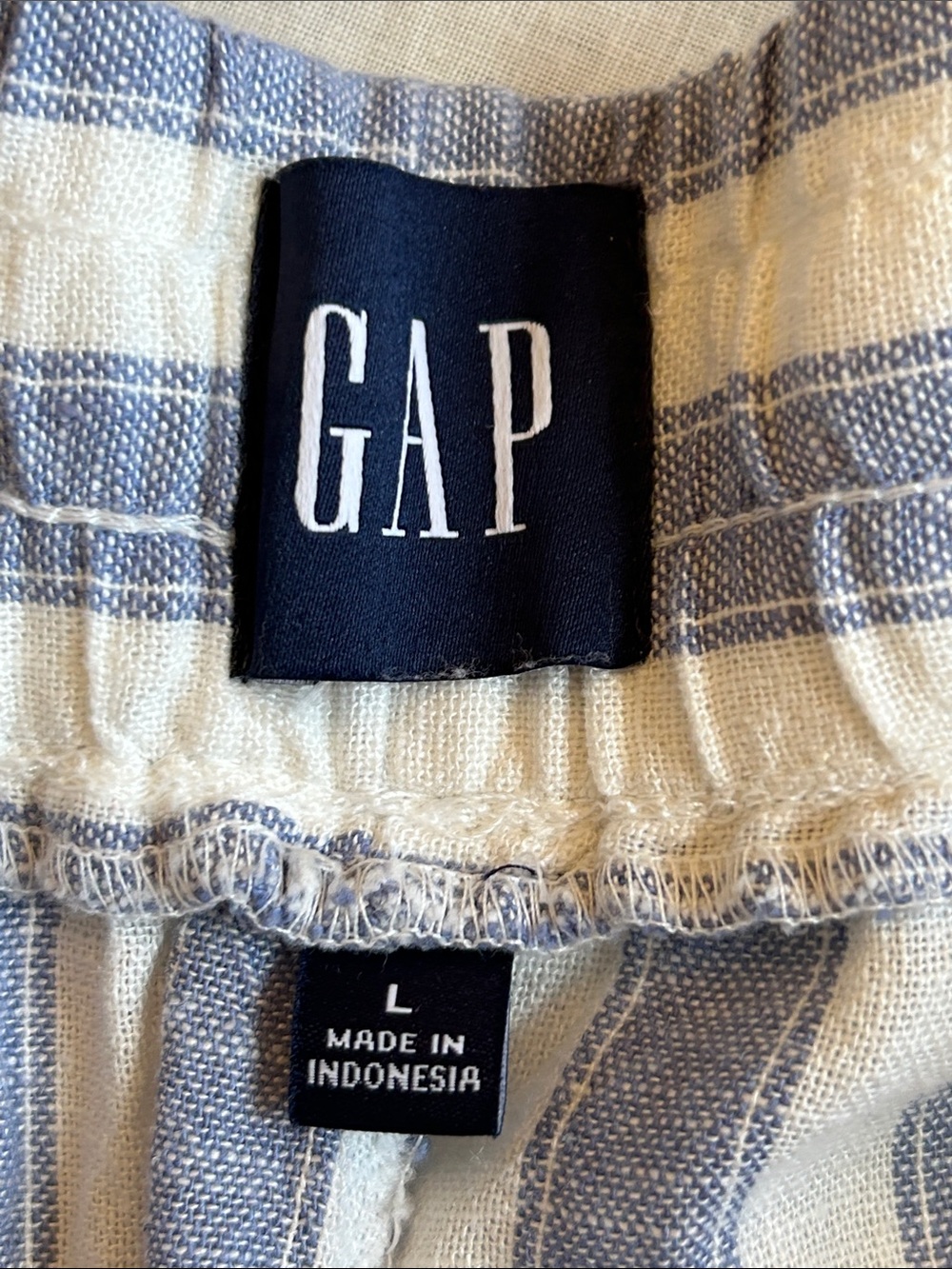 GAP Shorts - Picture 5 of 8